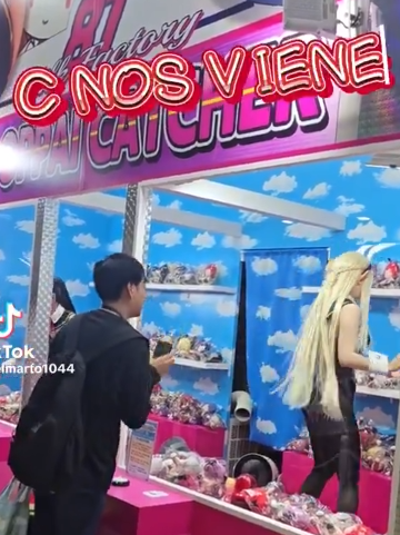 世界「ｷﾞｬｵｵﾝ！日本のゲーセンが気持ち悪い！」  →？！
