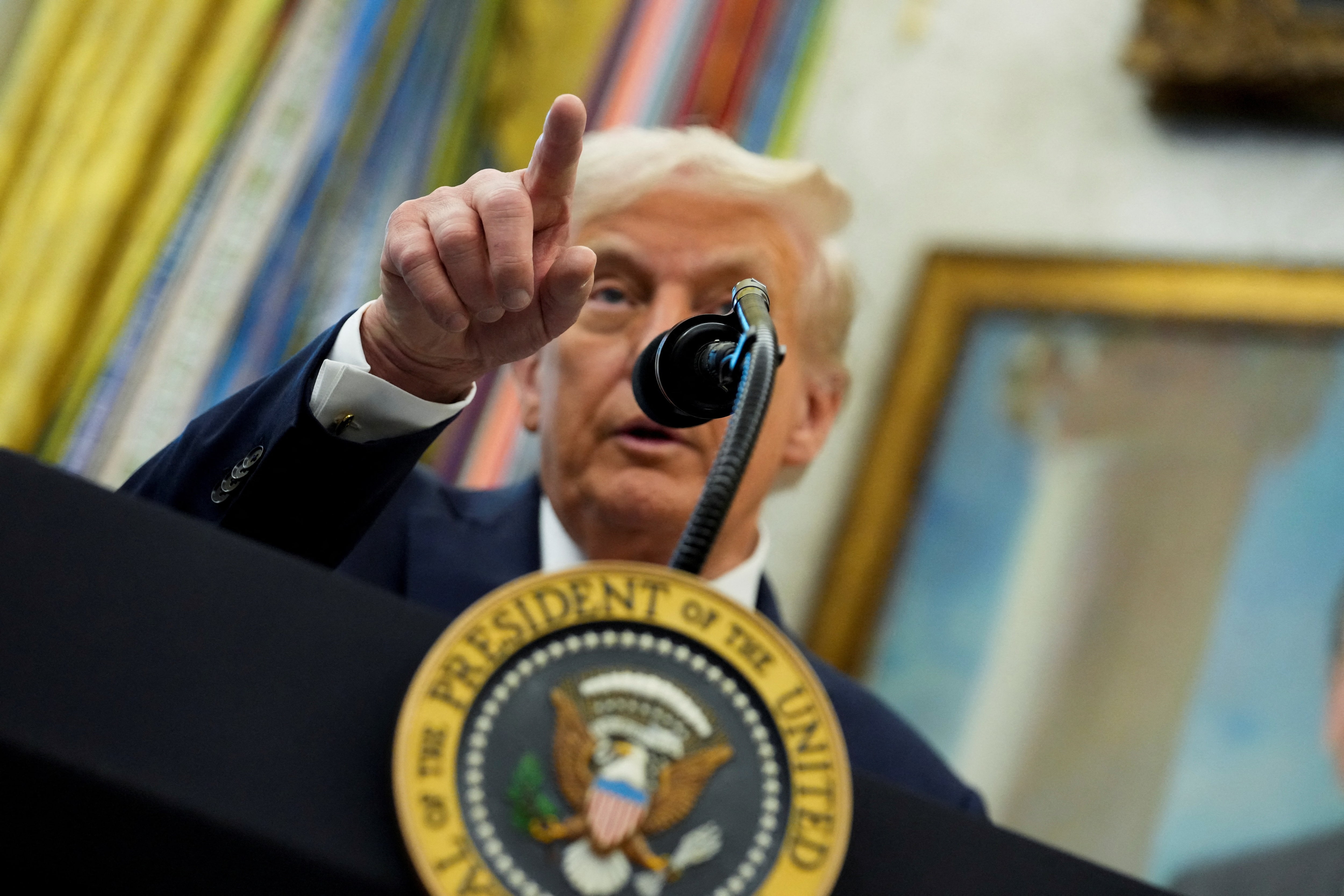 中・大型トラックに25％関税、11月1日から＝トランプ氏