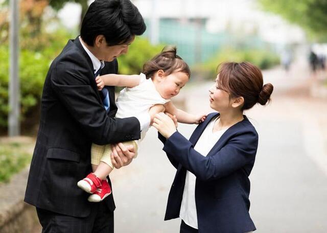 広がる共働き、専業主婦はなぜ減った？選択迫られる女性、若者が考える夫婦のかたち  令和に働く