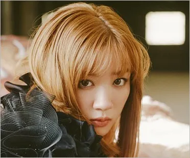 《金髪姿で大胆なイメチェン》永野芽郁、極秘で進めていた写真集をフィリピンで撮影 “私は悪くない”“謝りたくない”と強気な姿勢