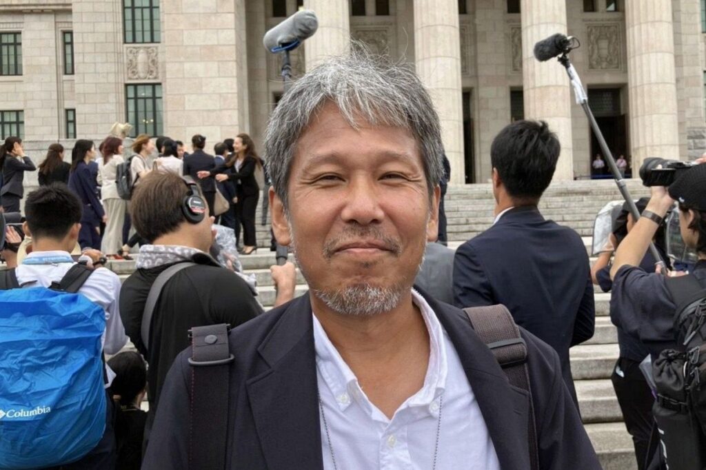 神奈川新聞の石橋学氏、奈良公園へ取材に行った結果　鹿への暴行が行われている事を確認する