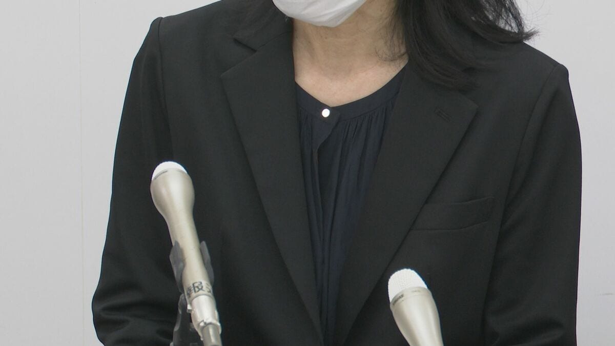 買い物カゴにスマホを入れ62歳女性のパンツを盗撮したピアノ調律師(60)の男を逮捕