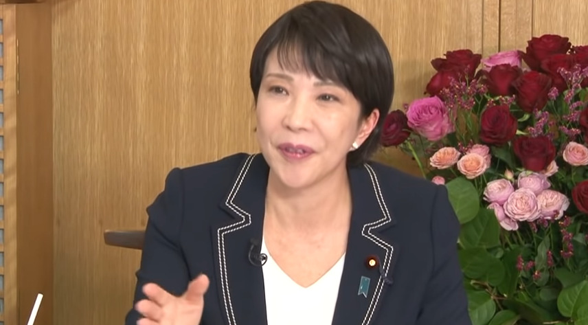 高市新総裁……記者団に「みなさん、日曜日ですので休んでください」