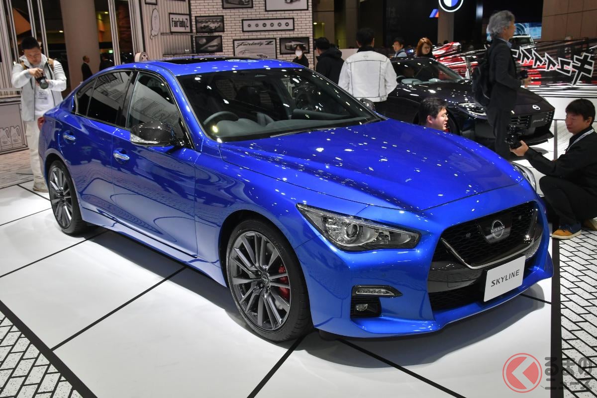日産　新スカイライン　車ｦﾀもうなる後輪駆動に405馬力　超かっこいいワンガンブルー色も