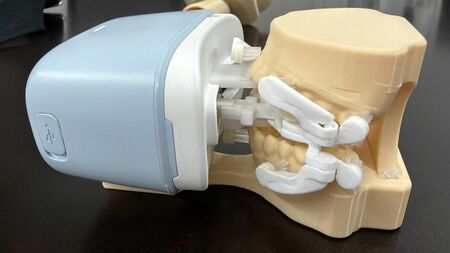 【歯ブラシ】くわえるだけで歯磨きが完了するロボット歯ブラシ製品化へ　最短１分、手を動かさずに歯垢の７～８割を除去