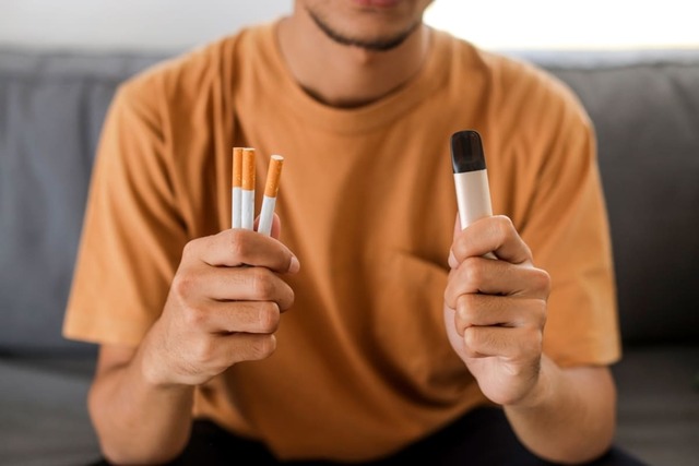 2026年「加熱式たばこ」が増税で、1箱「500円→700円」の値上げに!?　紙巻きたばこは2027年以降に増税