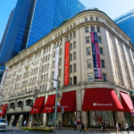 【悲報】百貨店「高市さんが中国挑発してくれたおかげで営業利益-24%になりそう」