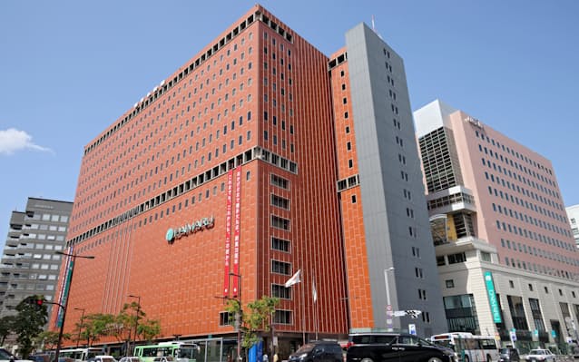 博多大丸、最終赤字1億円　3-8月の訪日客売上高半減