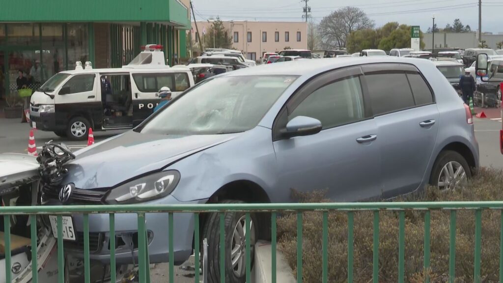 アクセルを踏み込み…スーパー駐車場で車が暴走　買い物客が死亡　被告に禁錮1年4カ月・執行猶予3年