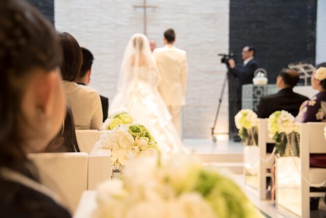 【経済】婚礼業界は「もはや儲からないビジネス」に。10万件以上の結婚式が「失われる」なか、単価400万円台に引き上げる大手の戦略