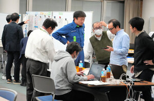 【青森県】地震後、深夜のコンビニに買いだめ客100人　津波避難者の渋滞も