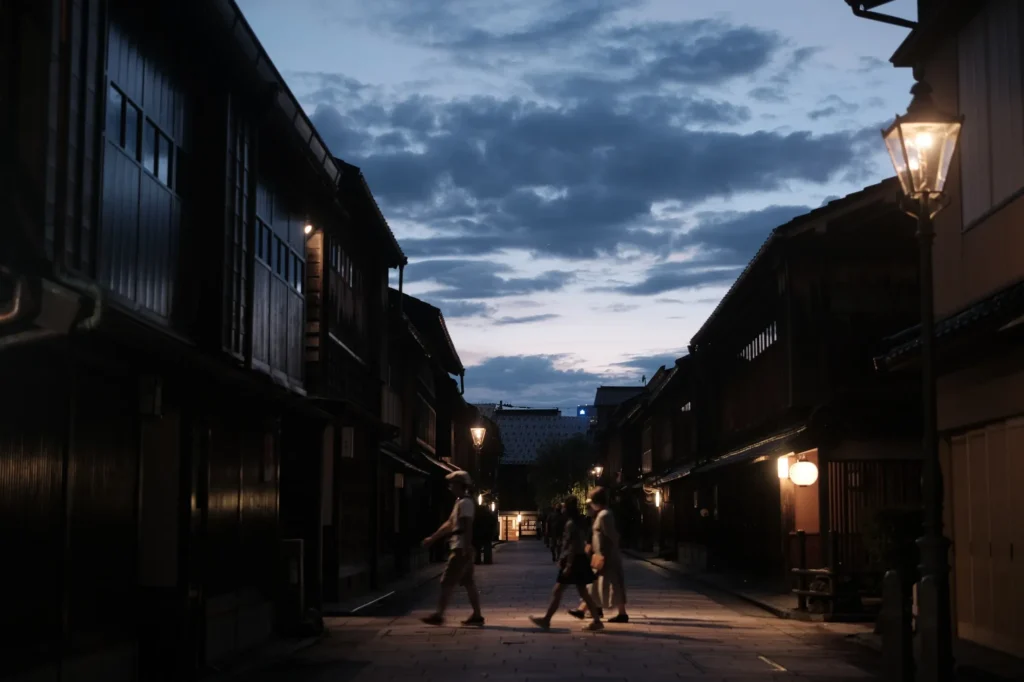 12月の訪日客、中国からは45%減－他地域が補い全体は過去最高