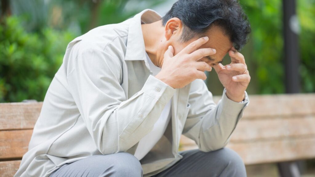 「これが一生懸命働いた結果か…」年金月18万円・76歳元サラリーマン、物価高で「1日2食」の極貧生活