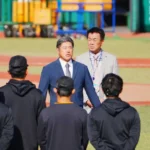 巨人　来季2軍監督に石井琢朗氏が就任　スローガンは「巨人軍だけに“強人軍”」