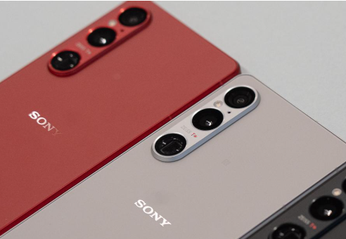 【5ch民】【悲報】日本企業が開発するスマホ、グングン世界から置いて行かれてしまう