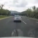 中国の電気自動車が爆発炎上🔥🚗🔥🔥