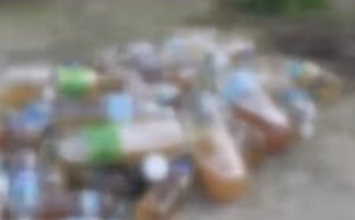 【鎌倉「黄金のペットボトル」を寺に放置で住職は怒り】Don't litter on the streets!!  Don't dirty Japan!!  Follow Japan's rules!!  Japan is not a theme park!！