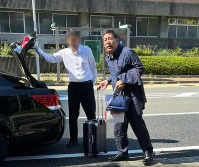 速報　立花孝志　兵庫県警に出頭　手荷物いっぱい（画像あり）ww