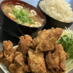 【画像】理想の"唐揚げ昼定食"、発見される　これは美味そう
