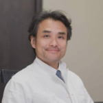 専門医 「世界で最も安全な日本の医療なら「35歳以上は高齢出産で危険」ではない、49歳で出産して子が成人になっても元気な可能性高い」