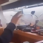 【動画】山形のJK、回転寿司で寿司を撫でまくって炎上