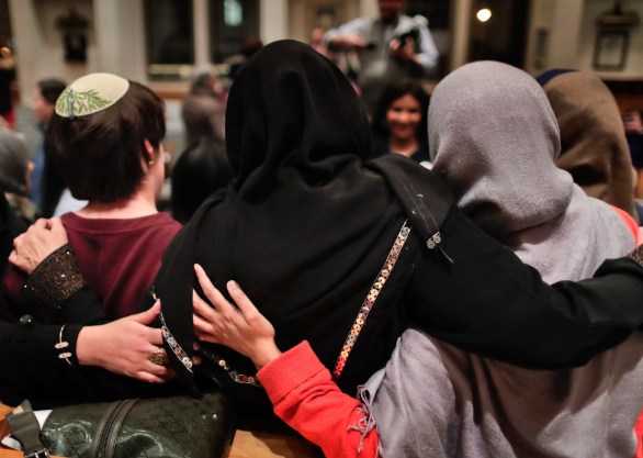 【イス〇ム教徒なら、ちゃんとコーランを読め】自分の宗教をゴリ推すな！（2章256節）現地のルールや法律を守れ！（4章59節）他国の文化を尊重しよう！（49章13節）他国の宗教を尊重しよう！（109章6節）