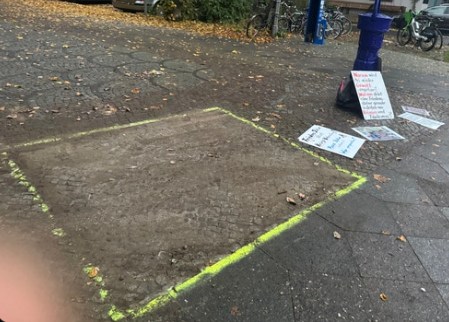 【速報】ドイツ・ベルリンの朝鮮売春婦像、きょう現地で撤去…１５分足らずで作業完了