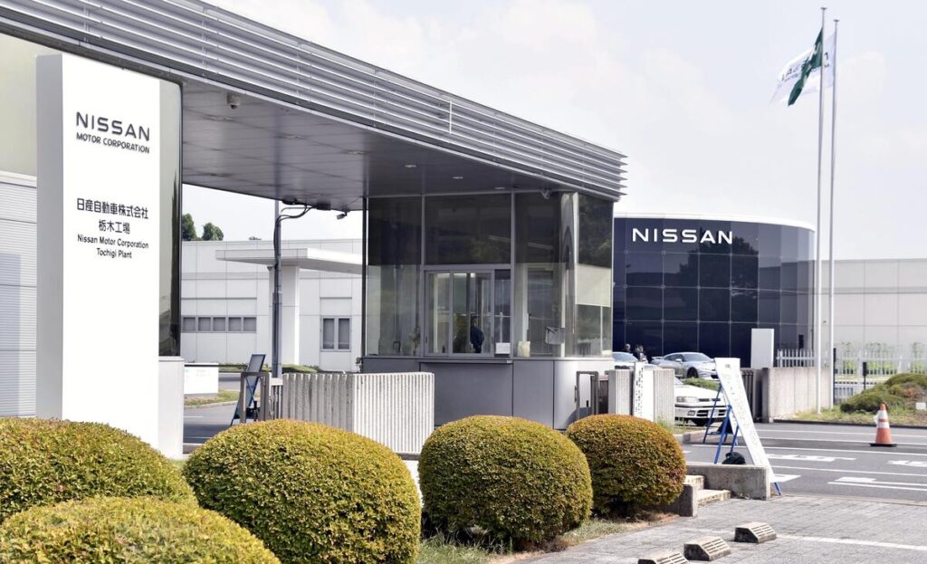 日産「ぼけすて！追浜閉鎖の前に栃木工場が稼働率一割なの!!リーフ買えや！クソボケェ」