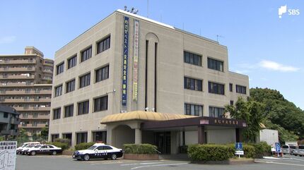 「万引きした男がトイレにいる」ブラジル国籍の男を窃盗容疑で逮捕 浜松市のコンビニで栄養ドリンクなど計24点を盗みトイレで飲み食いか