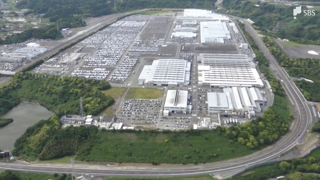 スズキの工場で24歳男性が車と壁の間に挟まれ死亡　点検中に車に轢かれたか