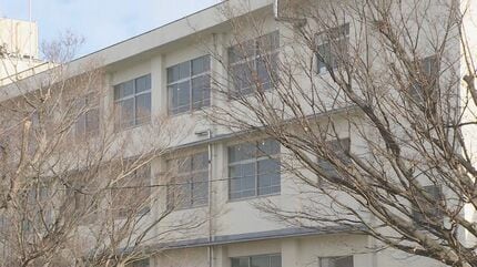【速報】「異臭がする」藤沢市の県立高校で3階のトイレから異臭  男子生徒ら9人が体調不良訴え病院に搬送   全員搬送時に意識あり軽症