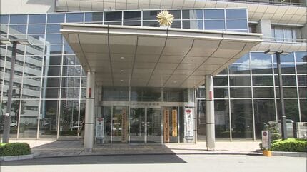 中国国籍の女ら現行犯逮捕「お兄さん、マッサージ3千円」通行人に声かけ…私服警察官に客引き容疑