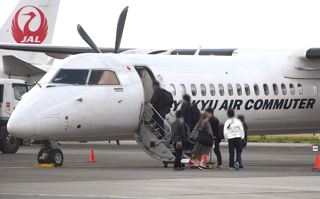 【飛行機】「マイル修行」が離島住民の生活直撃「通院できない」　宮古－多良間路線が予約困難に　特典狙い搭乗、島滞在は乗り継ぎ35分だけ