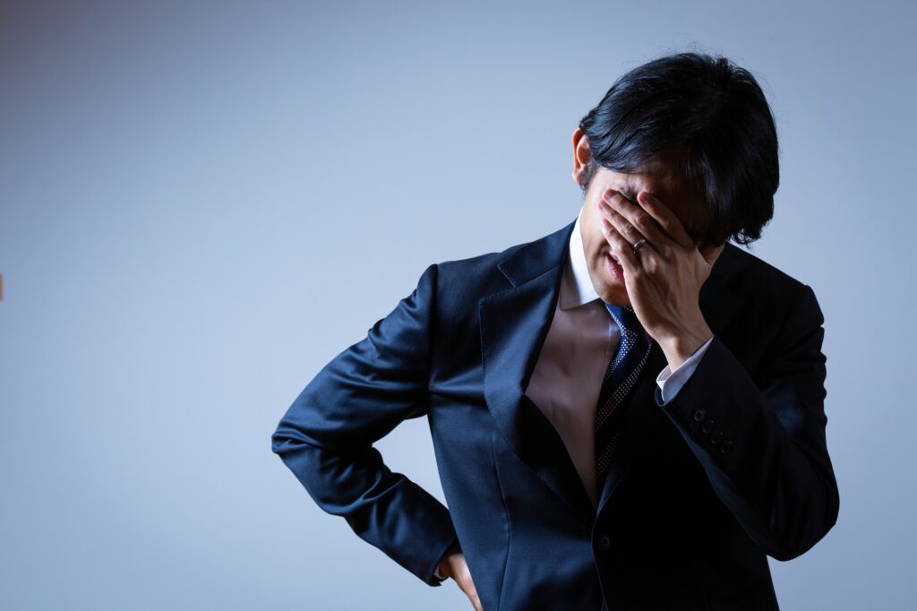 【結婚】もう、良き夫を演じるのは限界だ…〈月収49万円〉42歳サラリーマン〈小遣い月2万円〉、豪華な妻の手作り料理に絶望するワケ