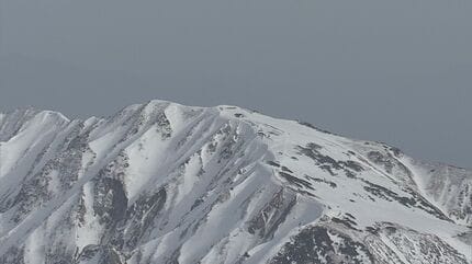 冬山登山中、韓国籍男性5人のパーティーと日本人3人のパーティーが下山できず　山頂小屋で警察と合流し全員自力下山　鳥取