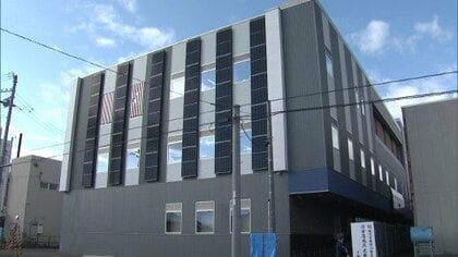 59歳のスーパー店員、口論になった客の男性を店外にまで追いかけ包丁を突き付けて逮捕　北海道