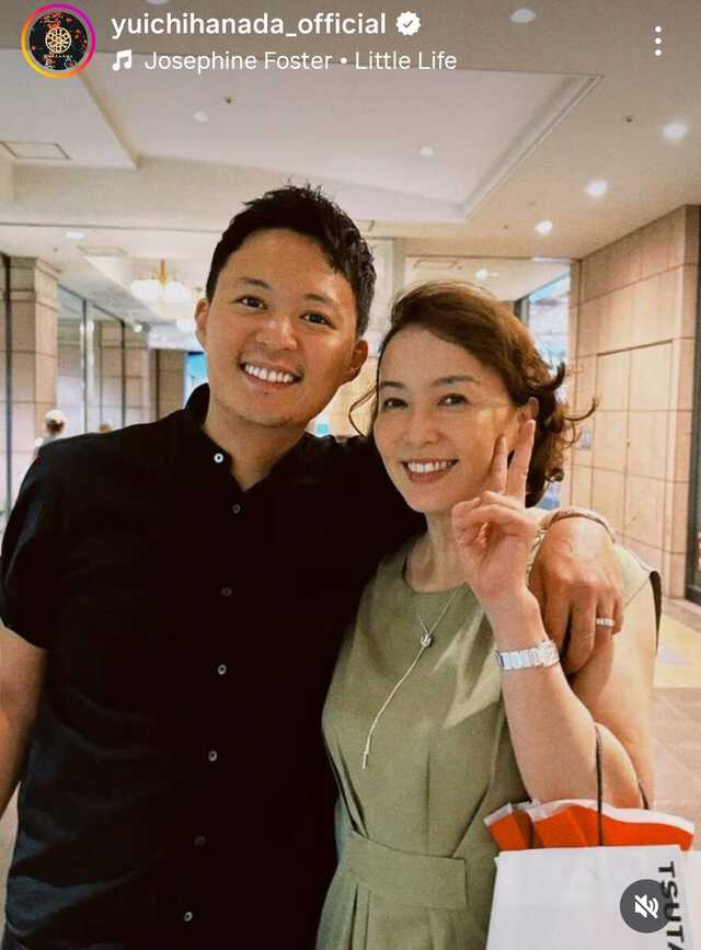 【芸能】女子アナと熱愛の花田優一　母・河野景子と親子ショット！「61歳も笑顔で」若々しい姿に驚き「お美しい」