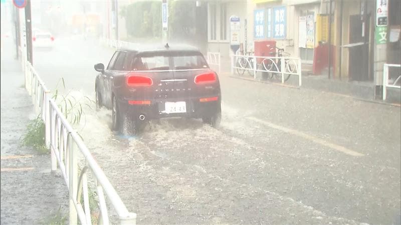 バケツをひっくり返したような雨くっど！！　関東