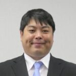新人議員は前の席？俺は居眠議員監視するから一番後ろだ。新人議員研修？奈良の鹿のほうが大事