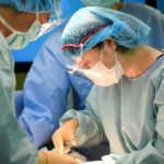 難手術ほど「男性外科医が執刀」の現実　ジェンダー格差、縮まったが