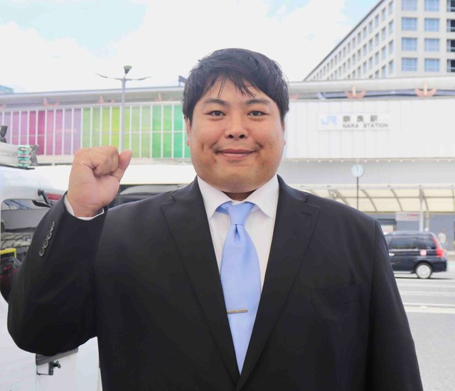 【速報】へずまりゅう市議「高市早苗さんおめでとうございます。自分は貴女が総理大臣になるとずっと信じておりました。」