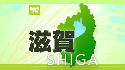 新名神高速上に倒れたバイクと男性遺体　複数の車にはねられた可能性　ひき逃げも視野に捜査