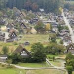 【クマ】白川郷で観光客けが　世界遺産の集落内で