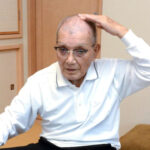 終戦後、中国人に追い回され、石を投げられた。頭に当たって出血した傷は今も痕が残っている。