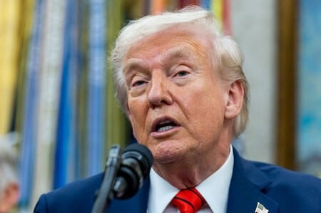 米政権、職員の大量解雇開始 政府閉鎖、終わり見えず