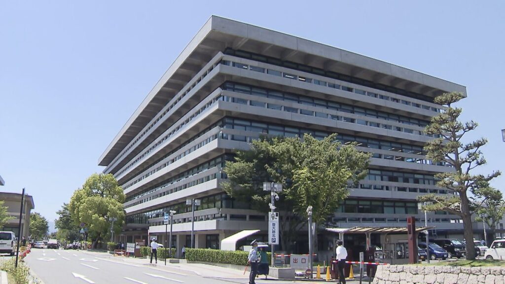 「高齢の両親をおいて死ねない」と借金を苦に無理心中…