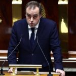 仏首相、年金受給開始年齢引き上げの凍結表明　不信任回避を優先