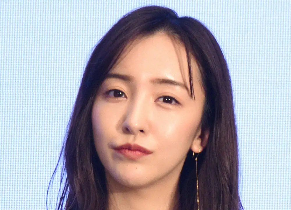 【芸能】板野友美、悪質なネット投稿に法的措置を検討  「当方および家族の名誉を著しく毀損するもの」