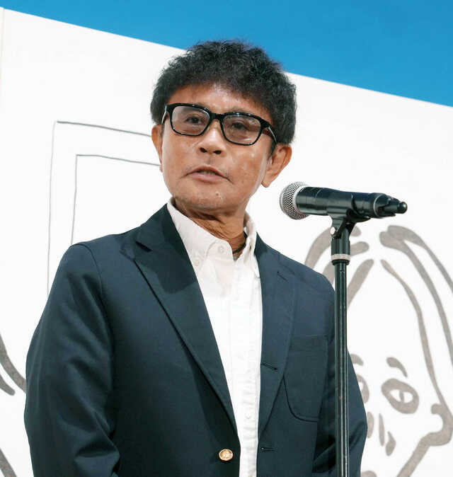 ダウンタウン浜田雅功の初個展、入札可能作品も　画家スタイルで登壇した浜田「ええ感じ」とご満悦