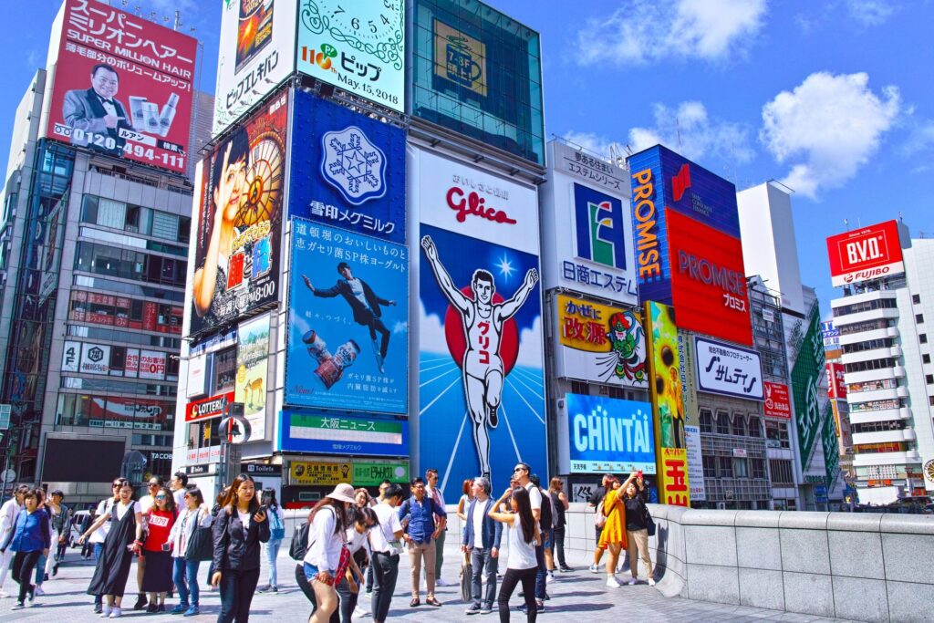 【中国人が経営する店が増え過ぎルール違反ばかり】｢ぼったくり商店街｣呼ばわりに日本人店主は頭を抱えている…｢大阪庶民の台所｣が一気に評判を落とした背景